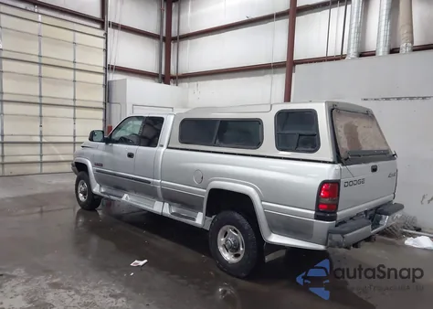 2001 Dodge Ram 2500 St z USA, uszkodzony, nr VIN 3B7KF23651G735797